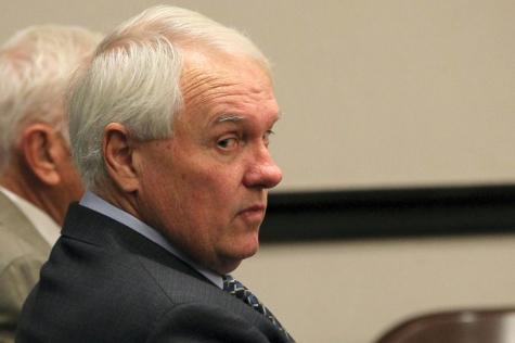 Friendswood man accused of paying high school girls for sex