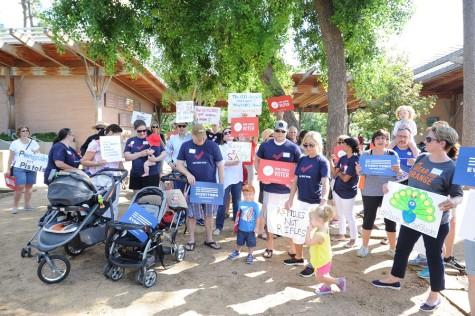 Moms Demand Action protesting Houston Zoo's decision to remove signs prohibiting gun carry in the park.