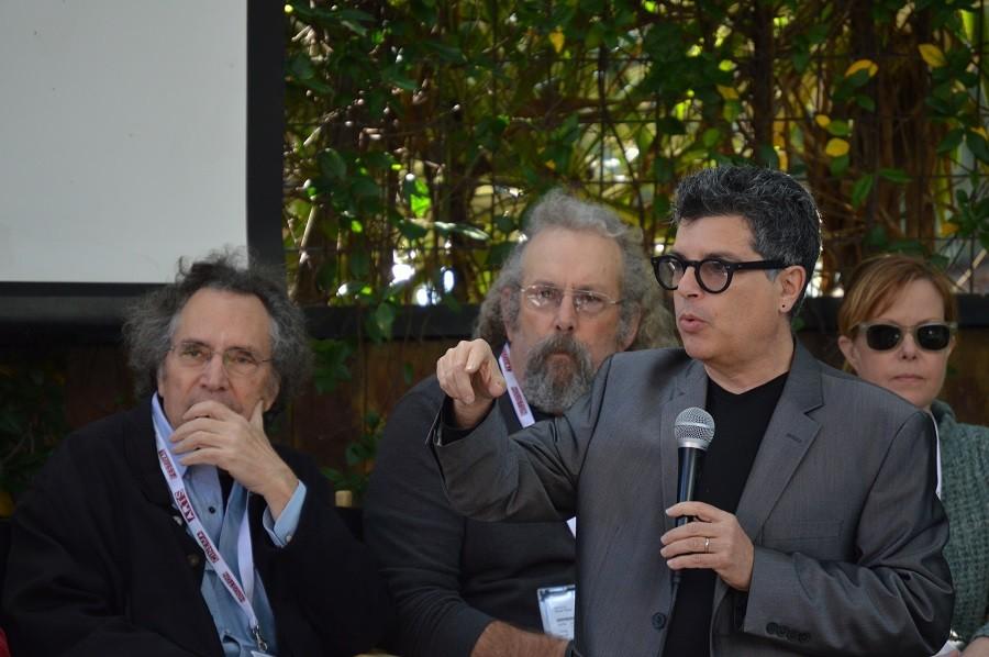 Richard Herskowitz introduces filmmakers.