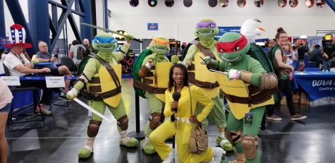 Volunteer today! Comicpalooza is still recruiting for big 3-day weekend