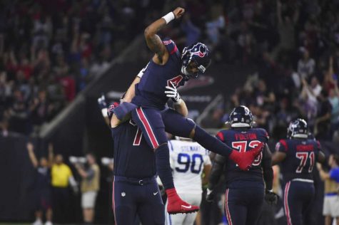 Texans win a close one against the rival Colts!